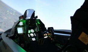Jet im Simulator fliegen